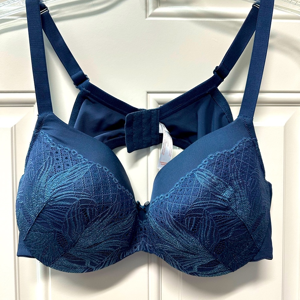 Elegant Blue Lace and Satin Bra Size 44B